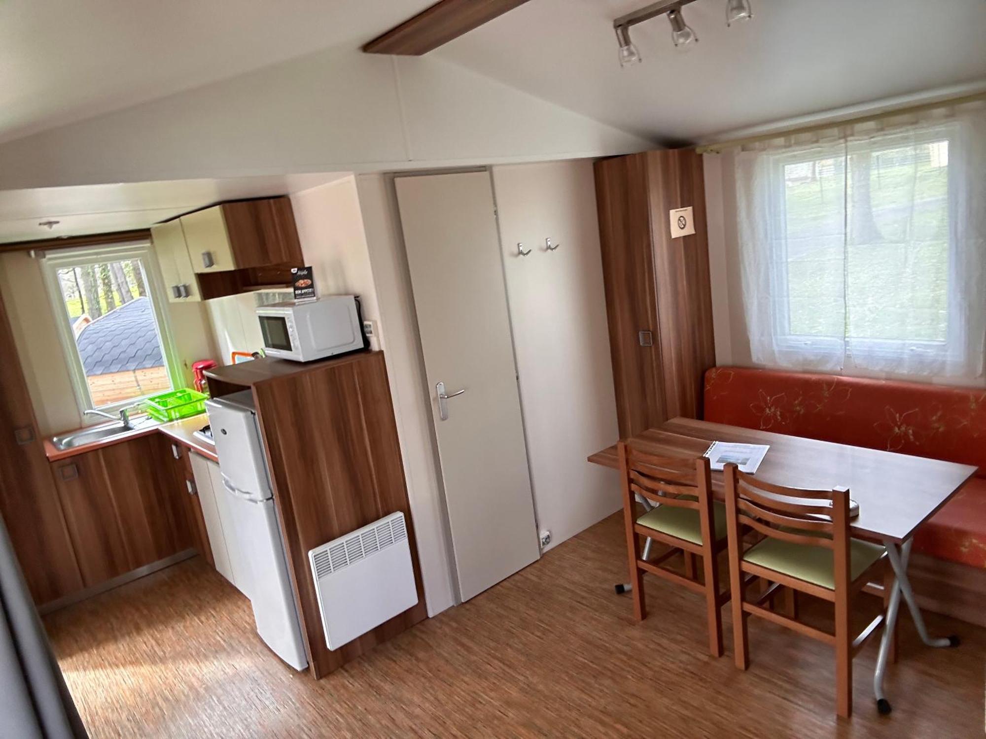 Camping Les Petites Minaudieres Coussay-les-Bois Oda fotoğraf